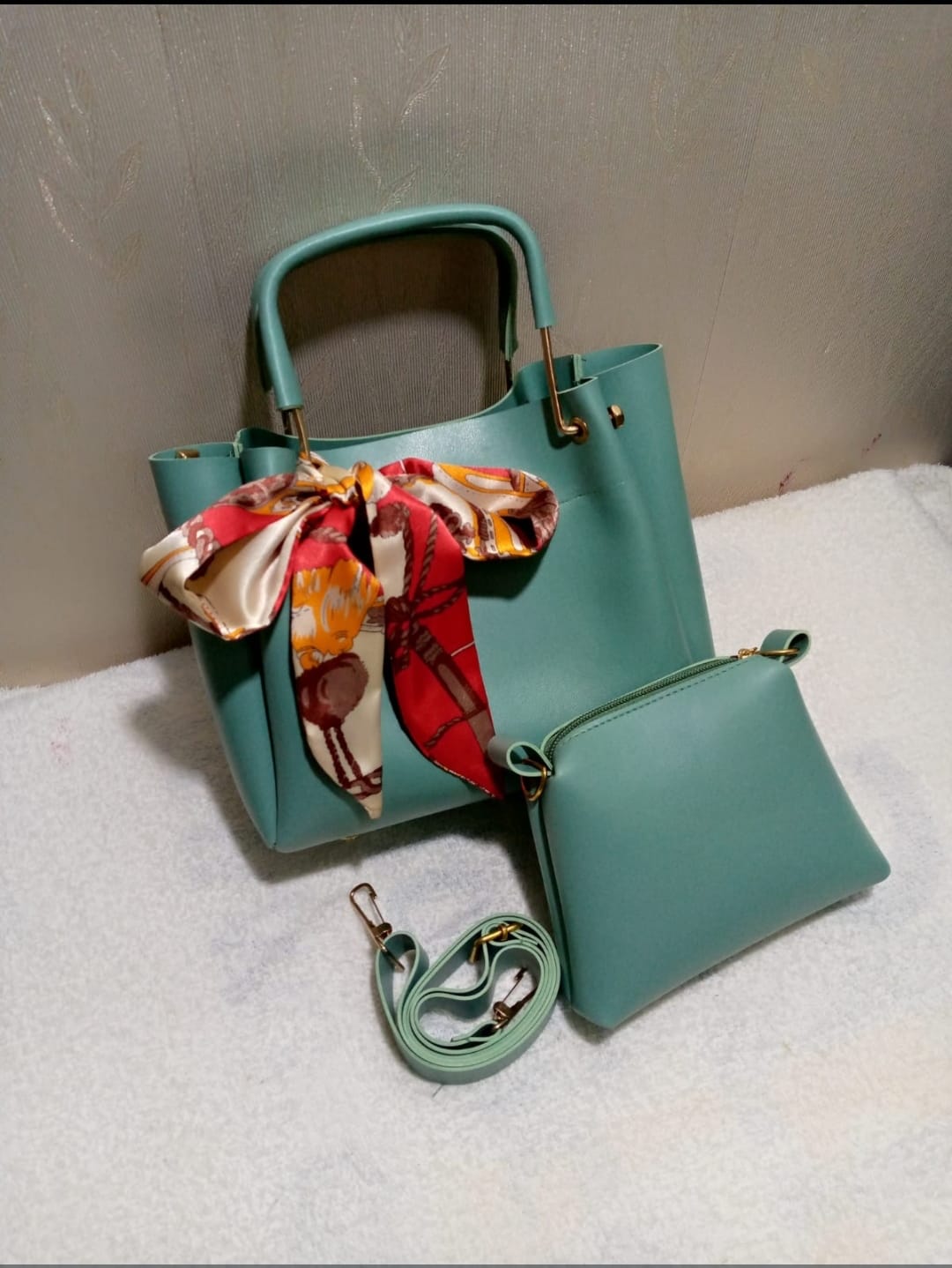 Stylish Women's 2-Piece Leather Bag Combo – Hand Bag & Pouch