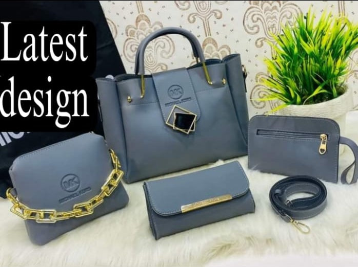 Stylish 4-Piece Handbag Set – Stylish Tote, Shoulder Bag, Crossbody & Pouch